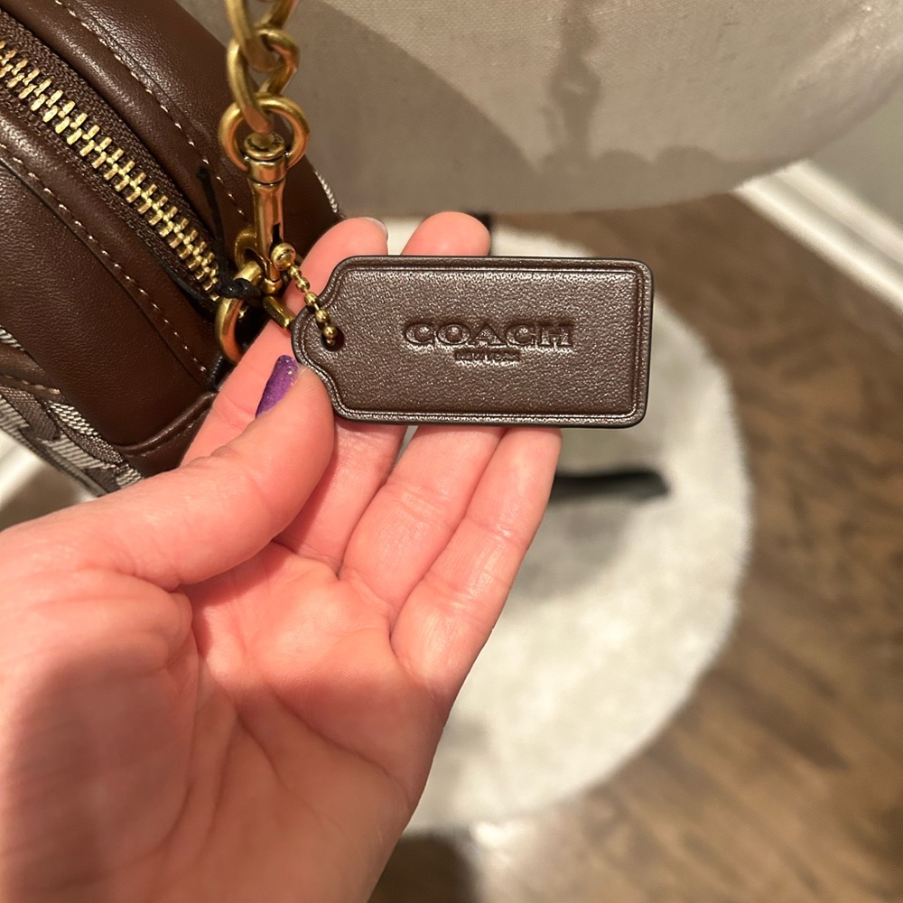 ✨Coach (NWT) Small Camera Bag In Signature Jacquard With Quilting✨ - Picture 12 of 13